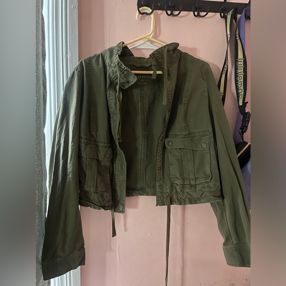 Green cropped jacket